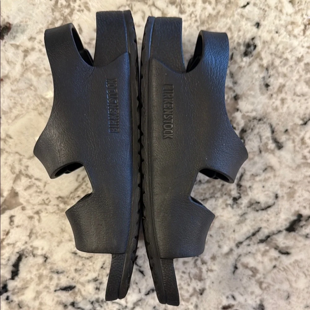 Kids Black Birkenstock Sandal - Picture 2 of 4